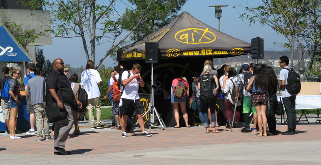 Photo of people at booth during U-Hour