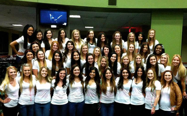 Sorority photos stir up charges of racism
