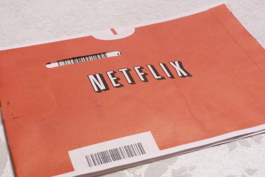 Red+Netflix+DVD+and+envelope