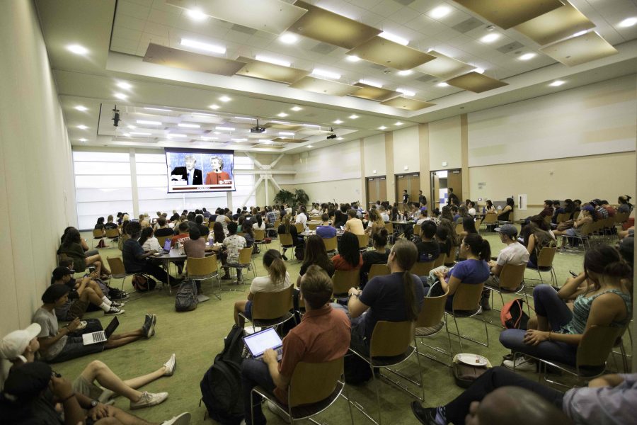 CSUSM+students+participate+in+presidential+debate+discussion