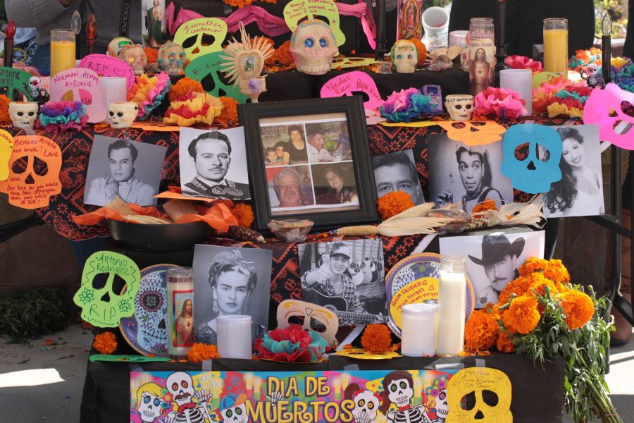 Latin@ Center celebrates Día de Los Muertos