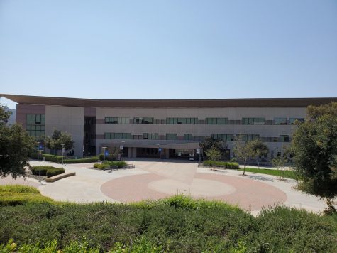 Despite being closed for in-person services, Kellogg Library will still be serving students virtually during the fall 2020 semester.