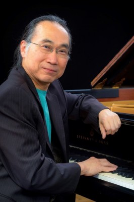 Japanese American jazz pianist Kei Akagi visited CSUSM as part of the Arts & Lectures series.