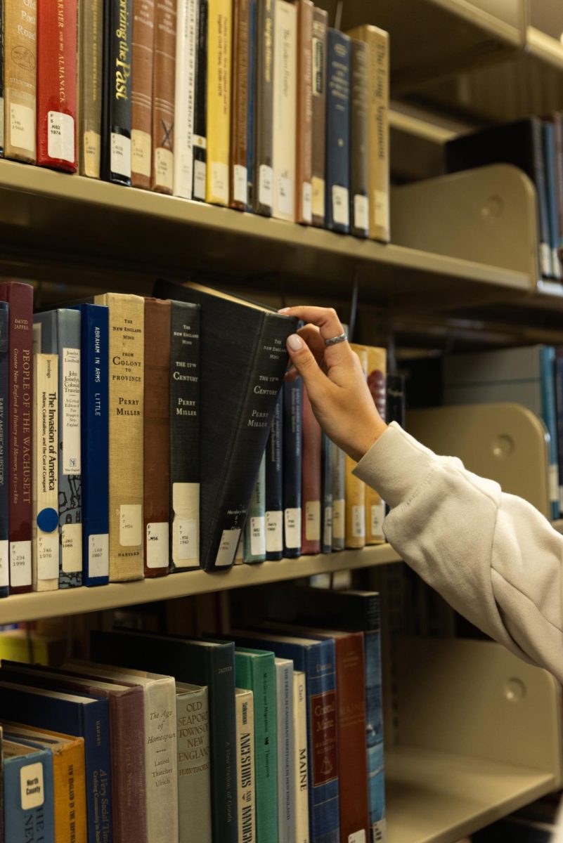 Kellogg found its new Library Dean. 

Photo Credit: CSUSM Photoshelter